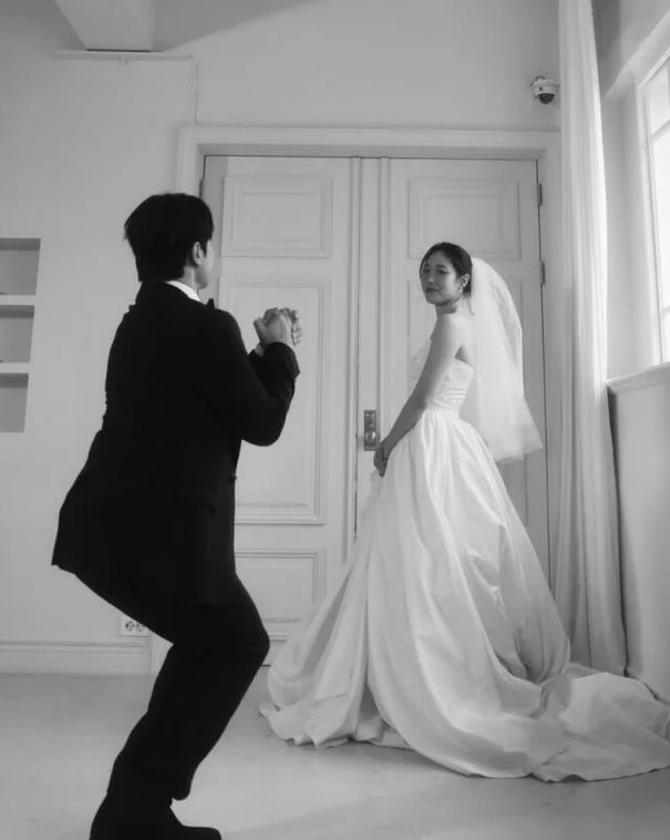 Choi Youngjun and Lia Kim wedding photos
